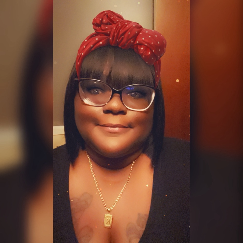 Meet your Posher, Kelly